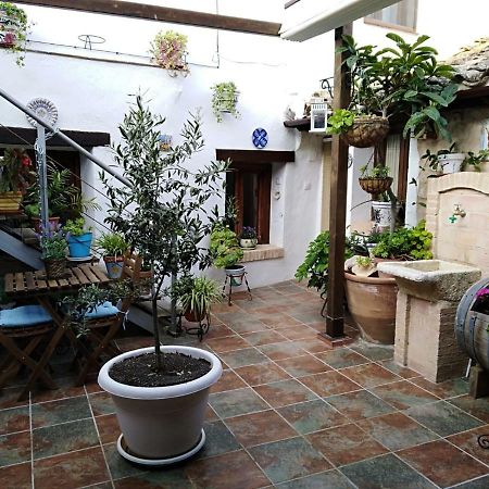 Casa Eloísa Alarcón Exterior foto